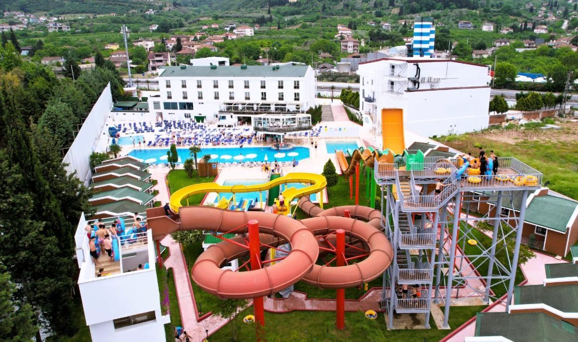 Yalova Aqua Marinn'in kristal berraklığındaki havuzları
